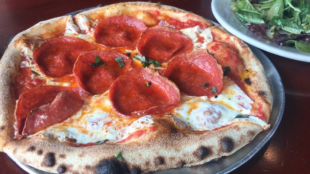 Fiamma Wood Fired Pizza | restaurant | 32 Main St, Millburn, NJ 07041, USA | 9733761110 OR +1 973-376-1110
