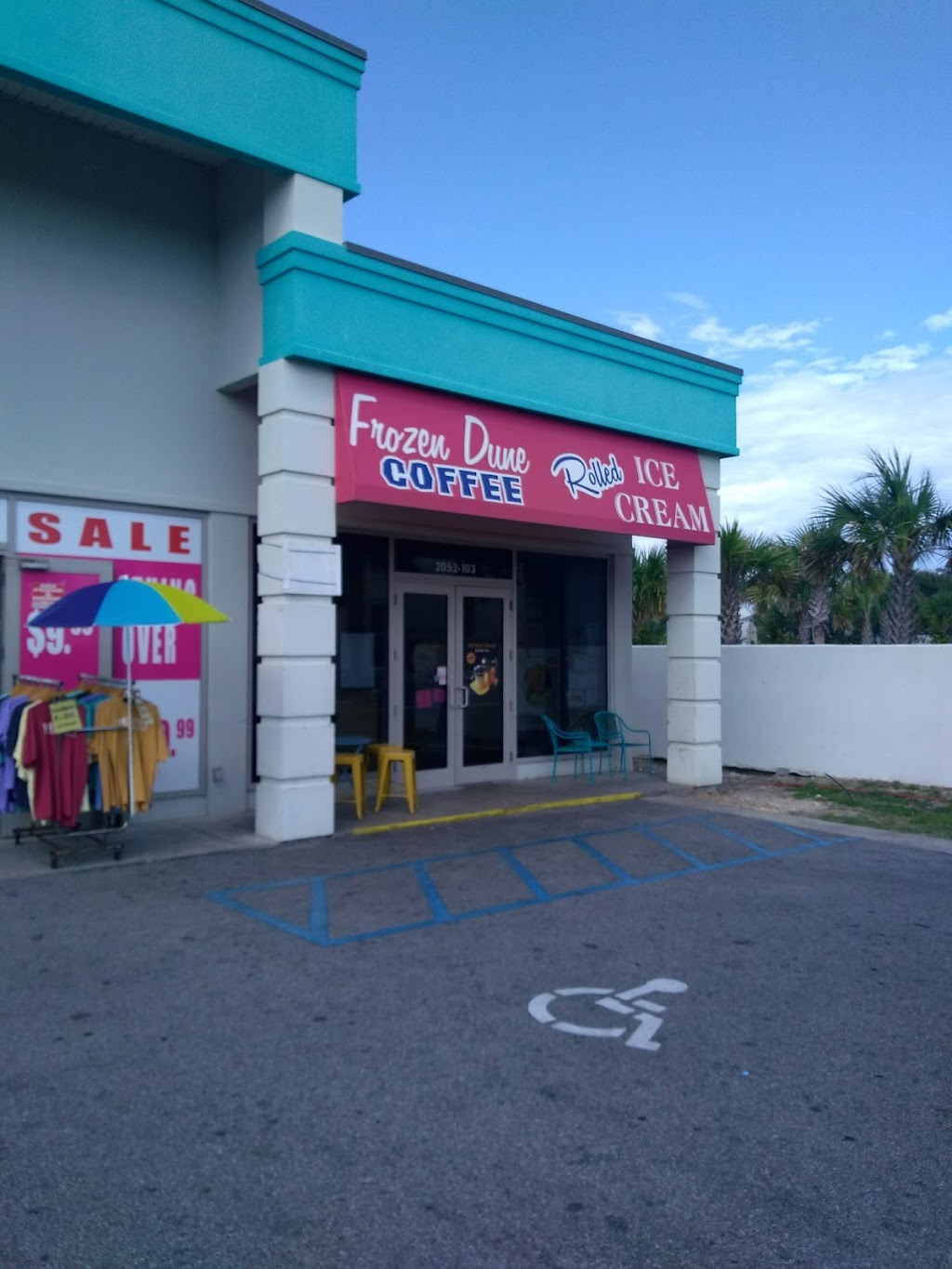Frozen Dune Rolled Ice Cream & Coffee | cafe | 2052 Scenic Gulf Dr #103, Miramar Beach, FL 32550, USA | 8508424777 OR +1 850-842-4777