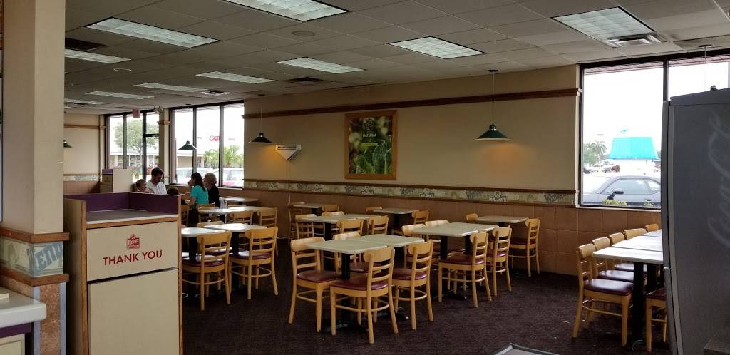 Wendys | restaurant | 800 W Sugarland Hwy, Clewiston, FL 33440, USA | 8639832321 OR +1 863-983-2321