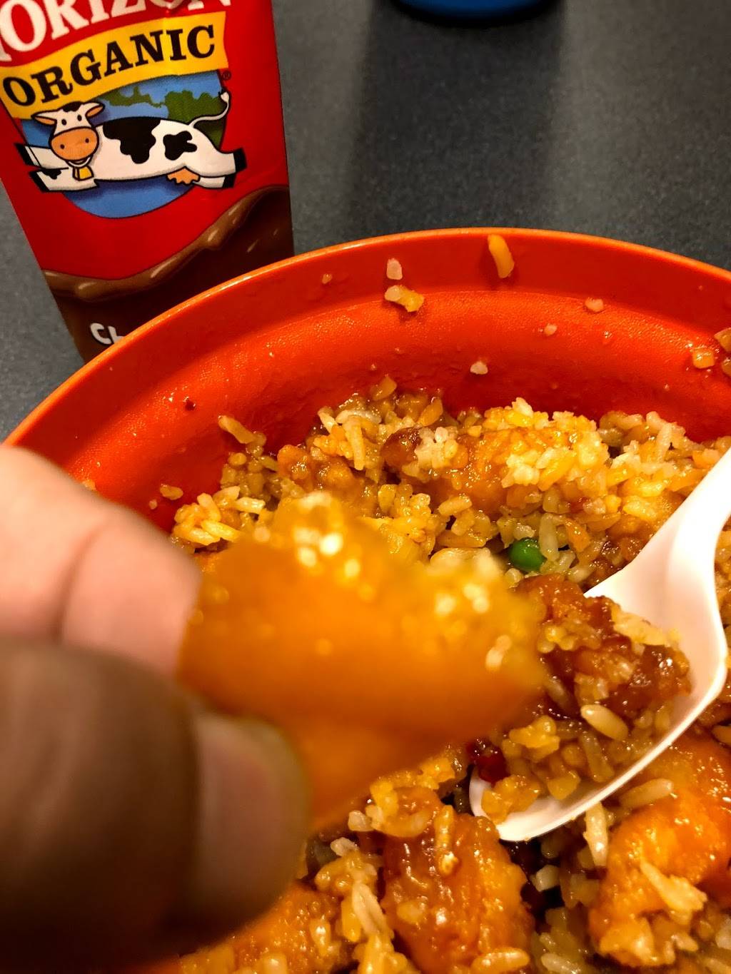 Golden Bowl Restaurant | restaurant | 667 Chestnut Commons Dr, Elyria, OH 44035, USA | 4403660299 OR +1 440-366-0299