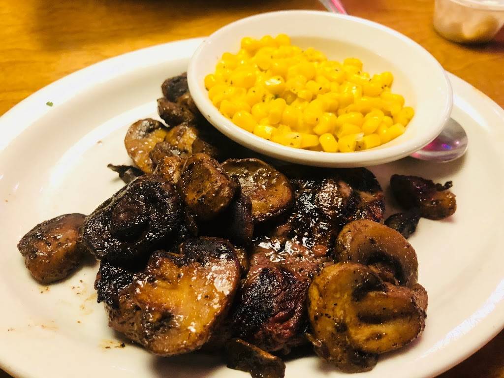 Texas Roadhouse | restaurant | 5012 N President George Bush Hwy, Garland, TX 75040, USA | 9724950417 OR +1 972-495-0417