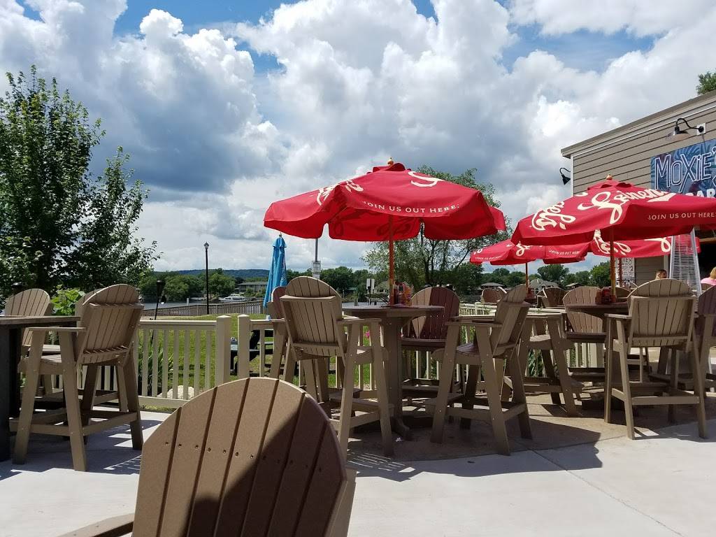 Moxies | restaurant | 1835 Rose St, La Crosse, WI 54603, USA | 6087817070 OR +1 608-781-7070