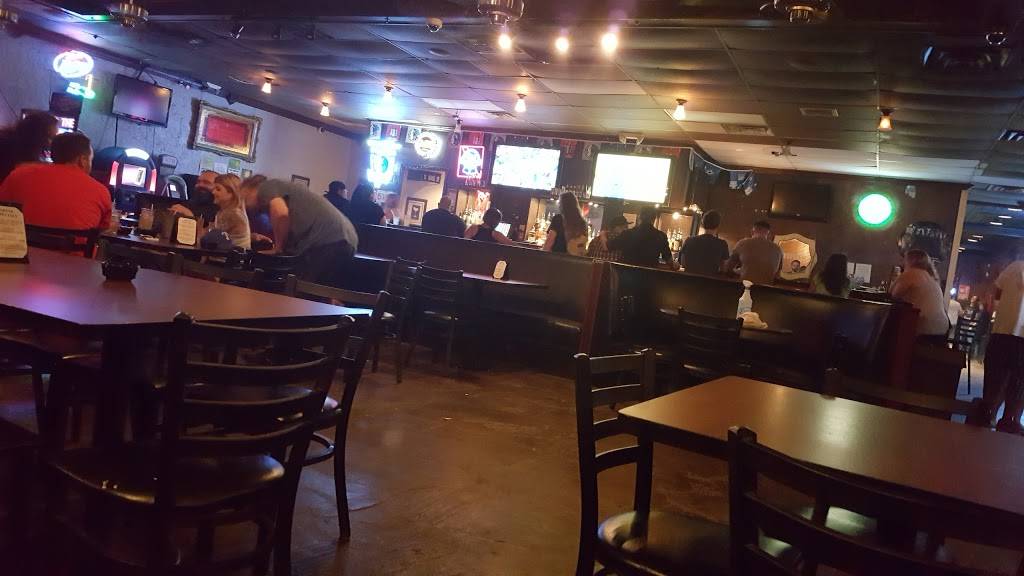 Fordtres Bar and Grill | restaurant | 215 N Central Expy, Richardson, TX 75080, USA | 9726998500 OR +1 972-699-8500