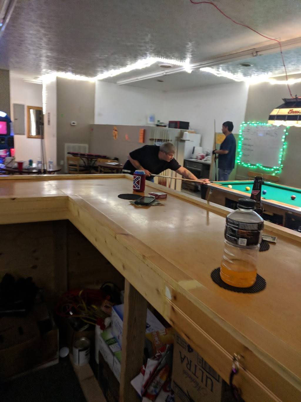 The Hideaway Grill | restaurant | 465 Old Knoxville Hwy, Newport, TN 37821, USA | 4235328088 OR +1 423-532-8088