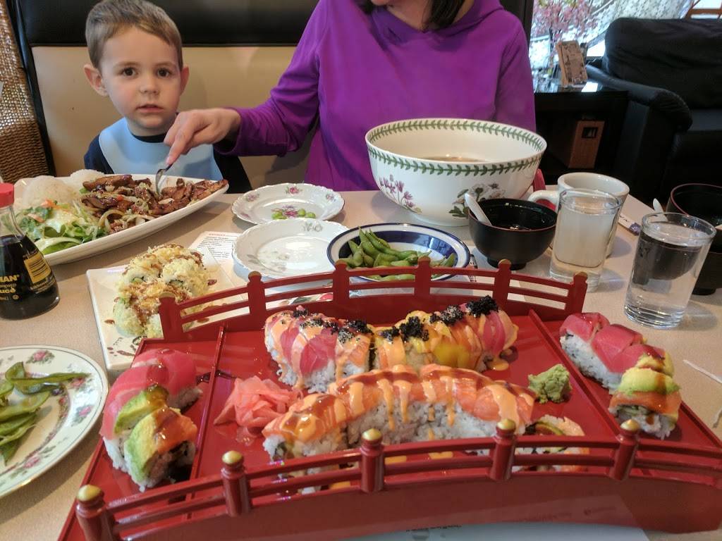 California Monster Sushi | restaurant | 25620 104th Ave SE, Kent, WA 98030, USA | 2538561135 OR +1 253-856-1135