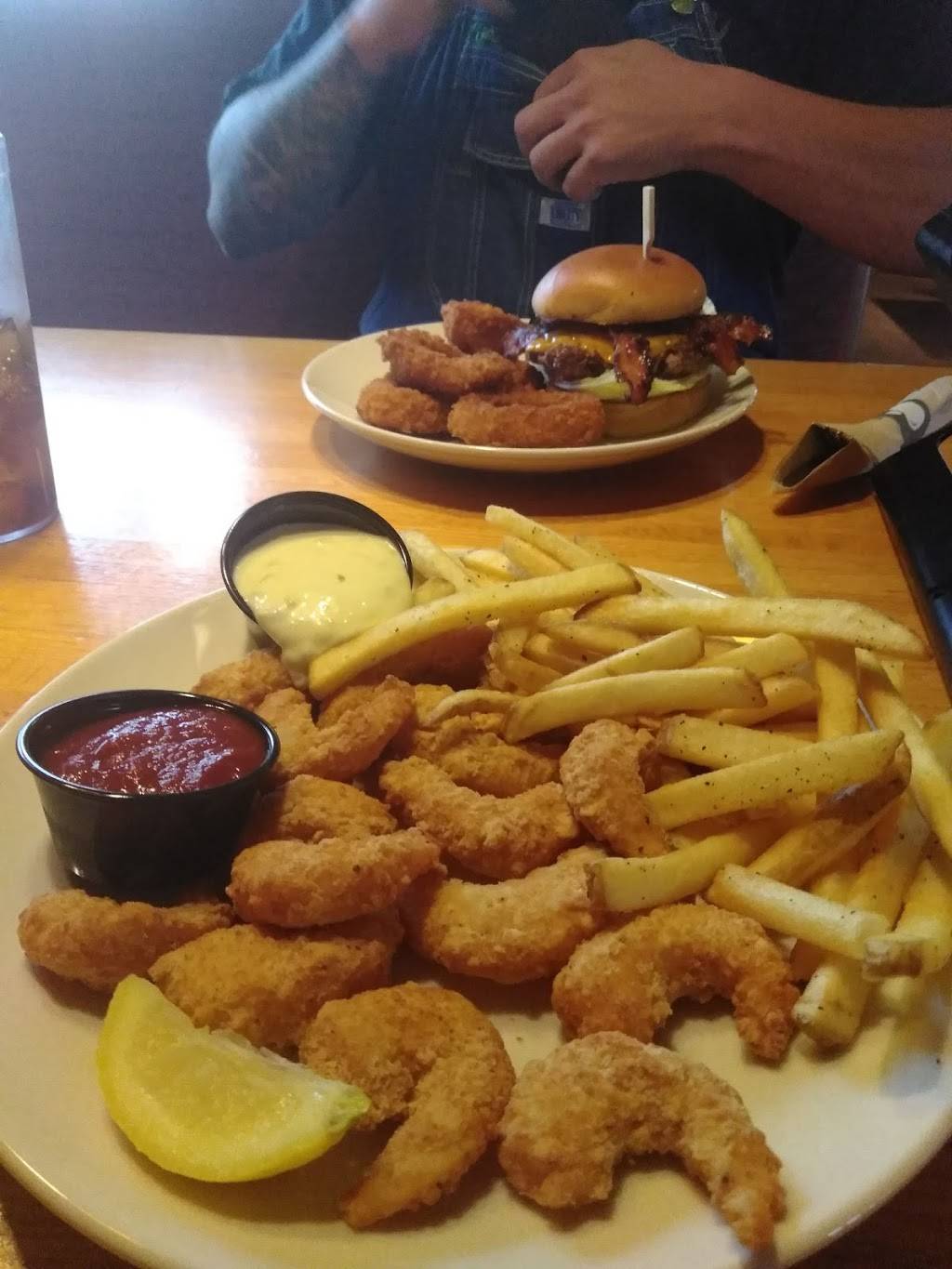 Applebees Grill + Bar | restaurant | 306 Cleveland St, Muscatine, IA 52761, USA | 5632620215 OR +1 563-262-0215