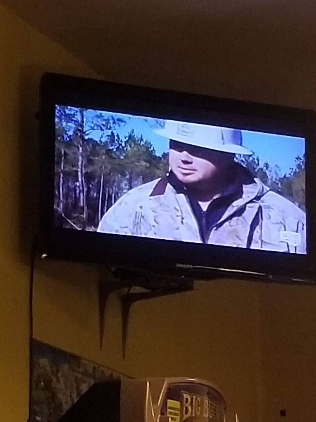 Luigis Pizza | restaurant | 119 E 1st St, Rainier, OR 97048, USA | 5035564213 OR +1 503-556-4213