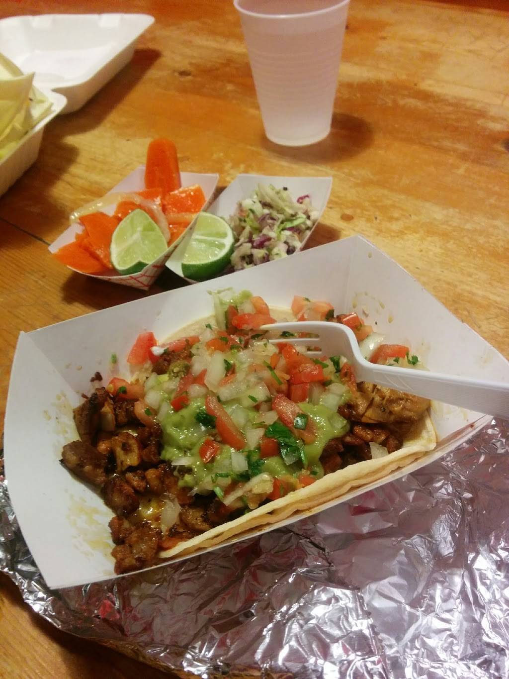 Memos Mexican Restaurant | restaurant | 4743 The Ave, Seattle, WA 98105, USA | 2067295071 OR +1 206-729-5071