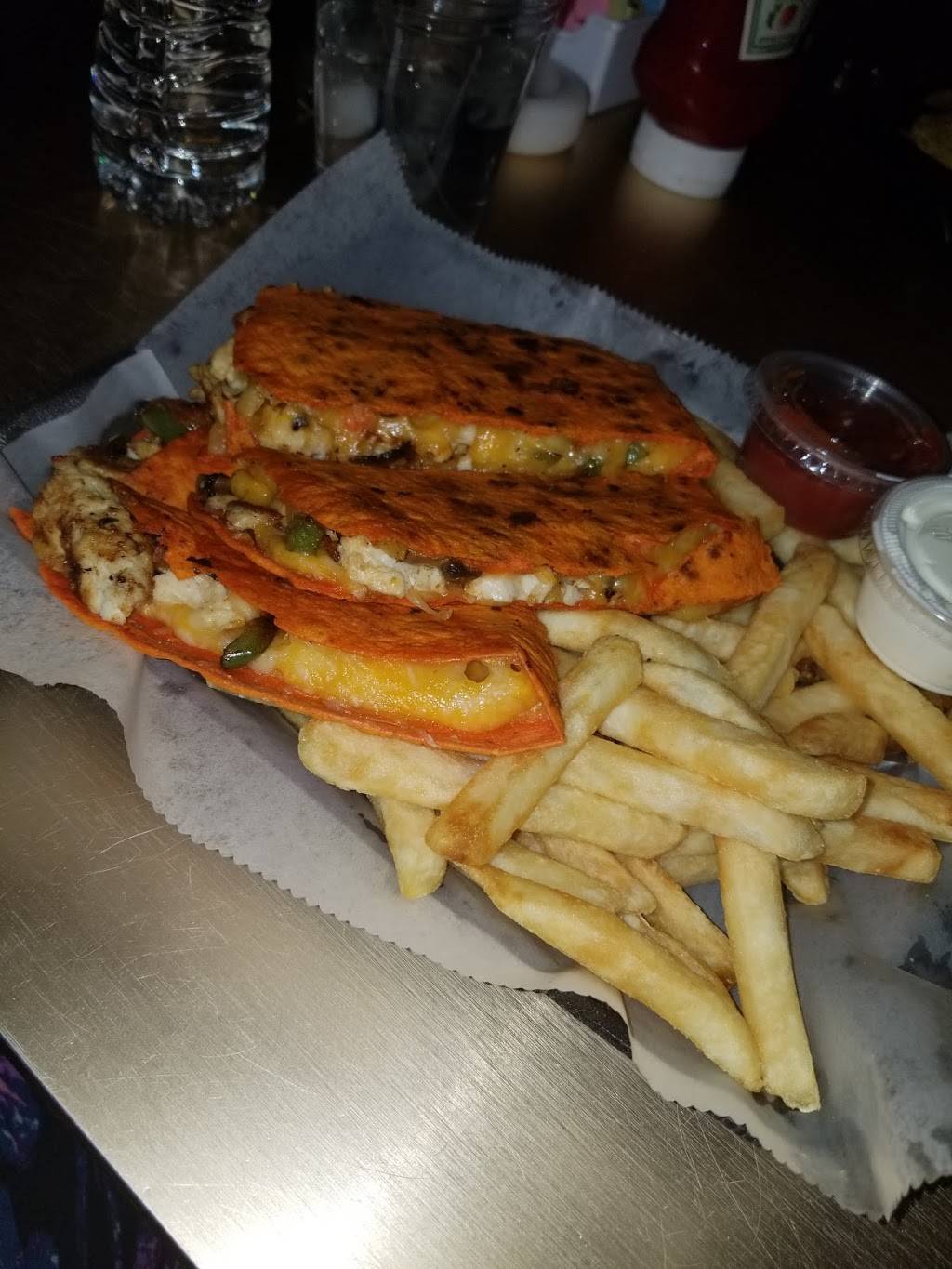 Signature Hookah Lounge | night club | 14600 Warren Ave, Dearborn, MI 48126, USA | 3135845800 OR +1 313-584-5800