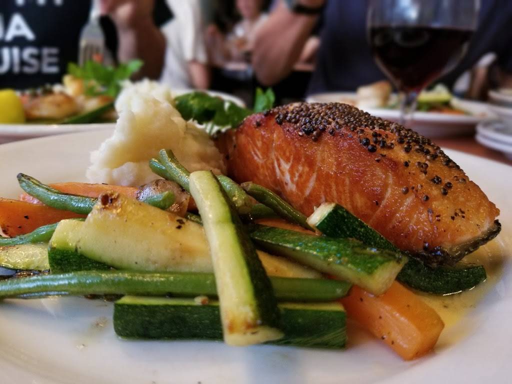 Petite Crevette | restaurant | 144 Union St, Brooklyn, NY 11231, USA | 7188552632 OR +1 718-855-2632