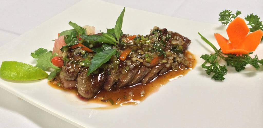 Red Ginger | restaurant | 6300 N Wickham Rd #127, Melbourne, FL 32940, USA | 3212421167 OR +1 321-242-1167