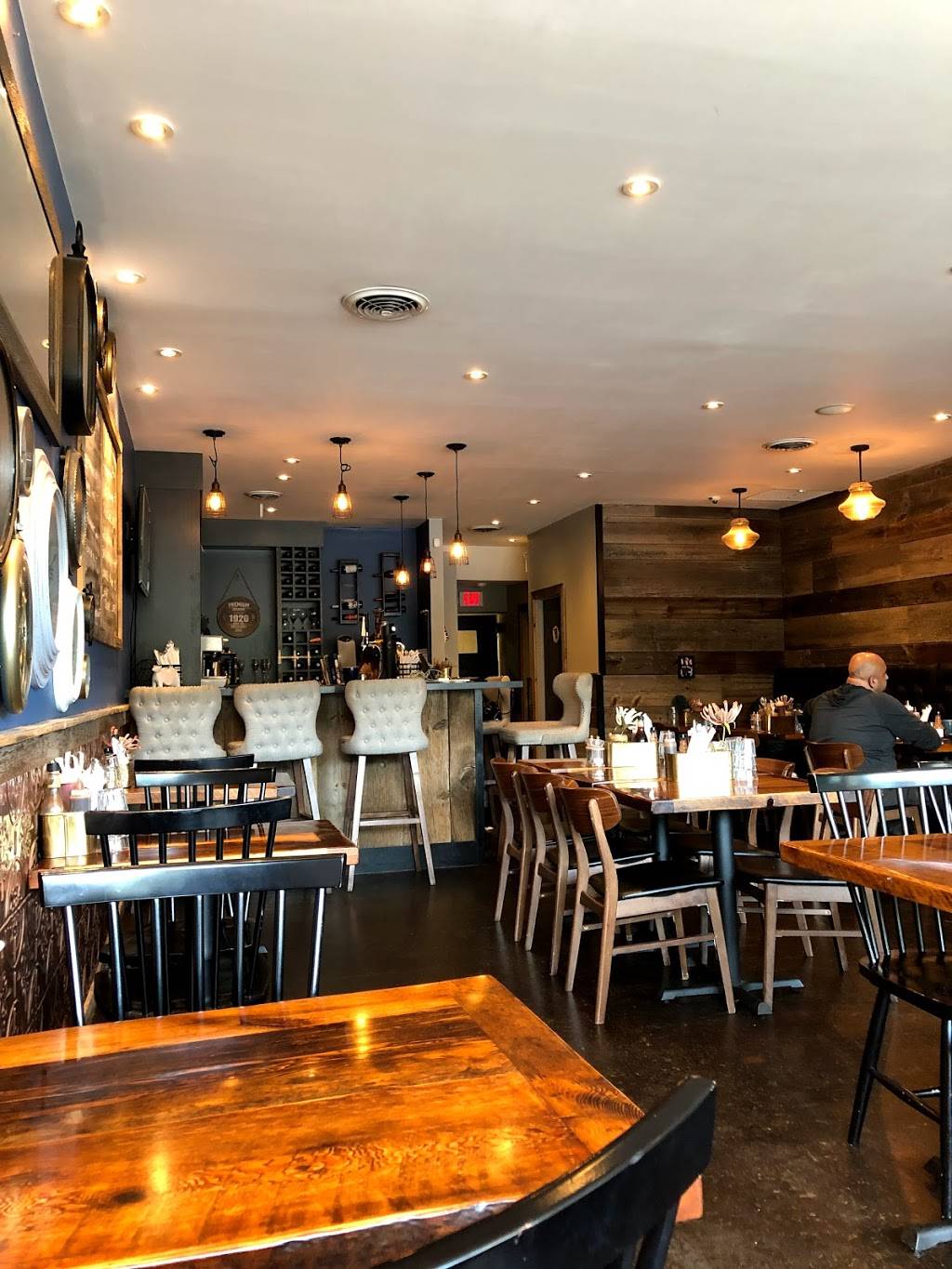 Kitchen On Sixth | restaurant | 2976 Lake Shore Blvd W, Etobicoke, ON M8V 1J9, Canada | 6473494412 OR +1 647-349-4412