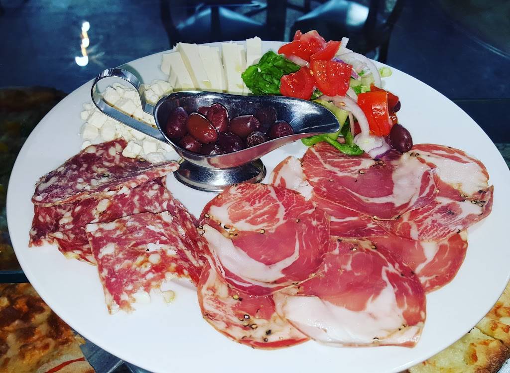 Surf City Pizzeria | restaurant | 837 Surf Ave, Brooklyn, NY 11224, USA | 7186764460 OR +1 718-676-4460