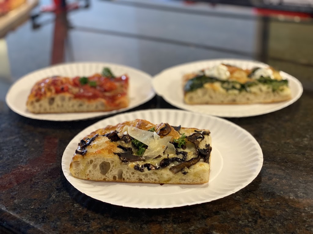 PIZZATA PIZZERIA + APERITIVO | restaurant | 1201 Piper Blvd, Naples, FL 34110, USA | 2396311021 OR +1 239-631-1021