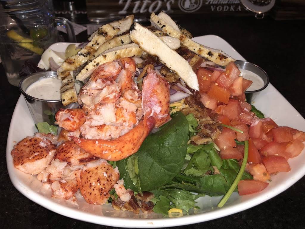 Gannons Tavern | restaurant | 959 Bearses Way, Hyannis, MA 02601, USA | 5088274931 OR +1 508-827-4931