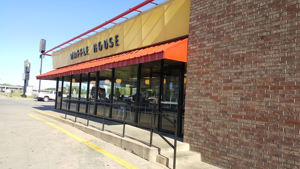 Waffle House | meal takeaway | 2404 N Arkansas Ave, Russellville, AR 72802, USA | 4799683444 OR +1 479-968-3444