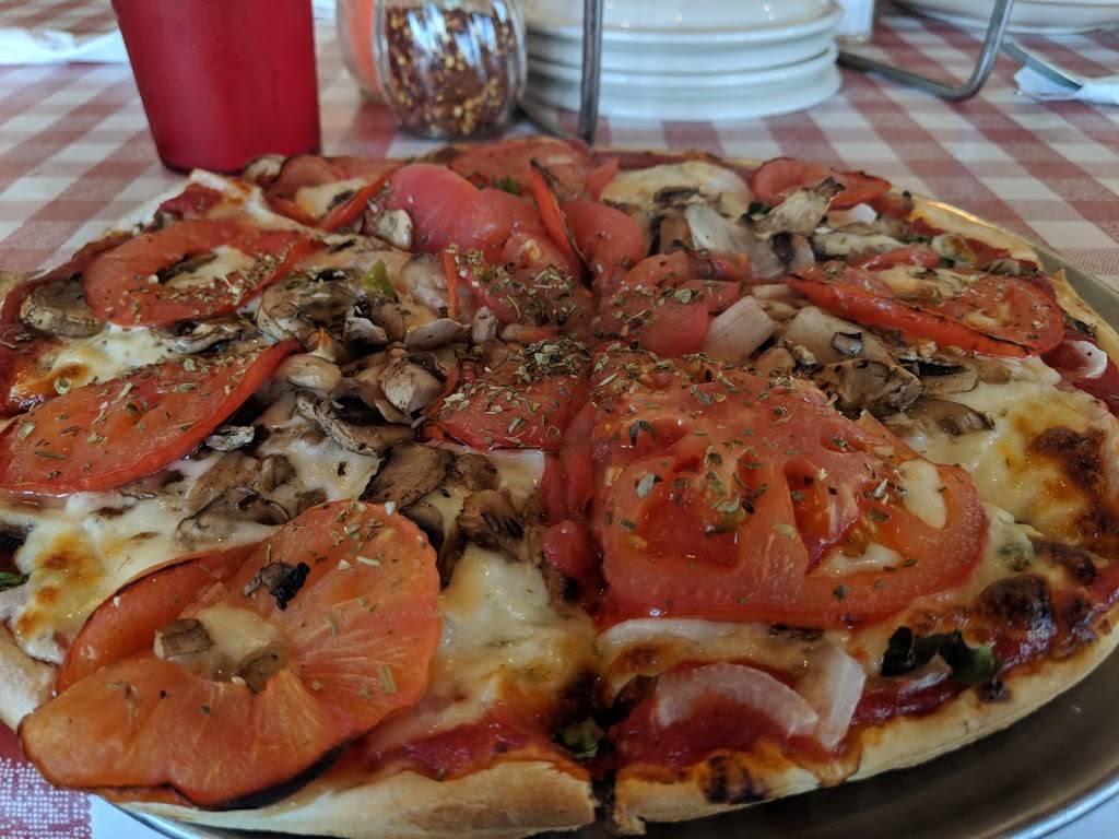 DAgostinos Pizzeria at The Glen | restaurant | 2350 Lehigh Ave, Glenview, IL 60026, USA | 8477290909 OR +1 847-729-0909