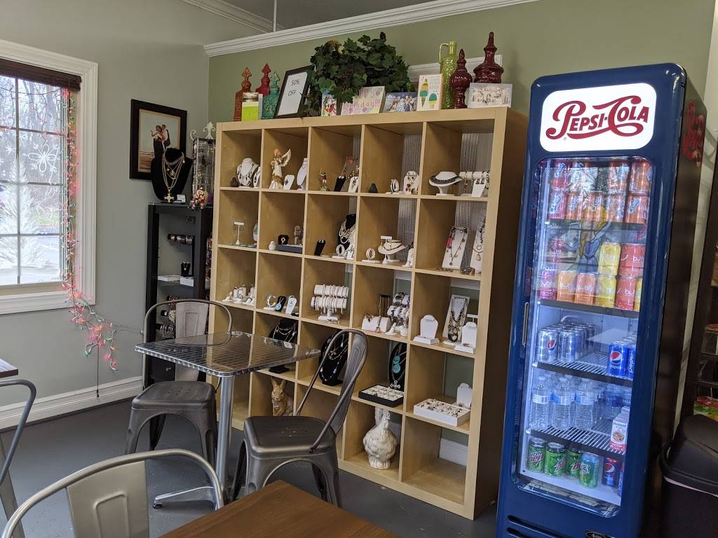 Soup & Scoop | restaurant | 10630 Rushton Rd Suite 5, South Lyon, MI 48178, USA | 2482786363 OR +1 248-278-6363