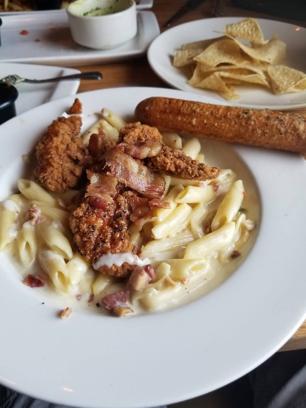 Applebees Grill + Bar | restaurant | 1000 Tharp Rd, Yuba City, CA 95993, USA | 5308229566 OR +1 530-822-9566