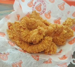POPEYES LOUISIANA KITCHEN, EGLINTON & DUFFERIN | restaurant | 1875 Eglinton Ave W, York, ON M6E 2J5, Canada | 4167814063 OR +1 416-781-4063