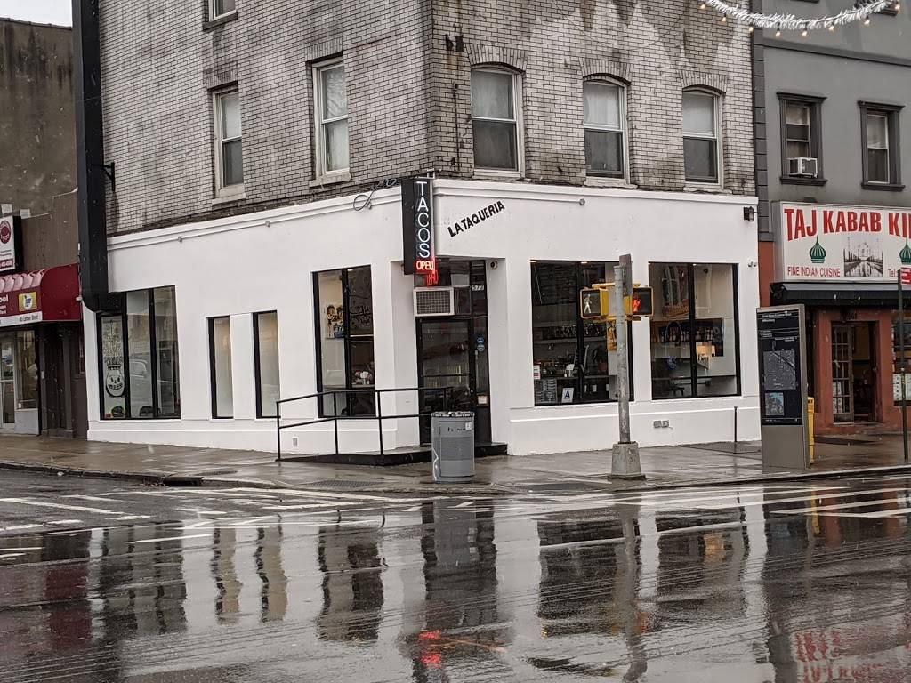 La Taqueria | restaurant | 572 Grand St, Brooklyn, NY 11211, USA | 3477630900 OR +1 347-763-0900