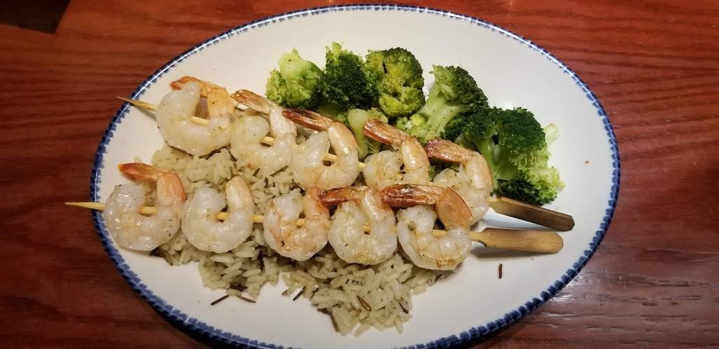 Red Lobster | restaurant | Co Shopping Center, 2555 E Market St, York, PA 17402, USA | 7177576624 OR +1 717-757-6624