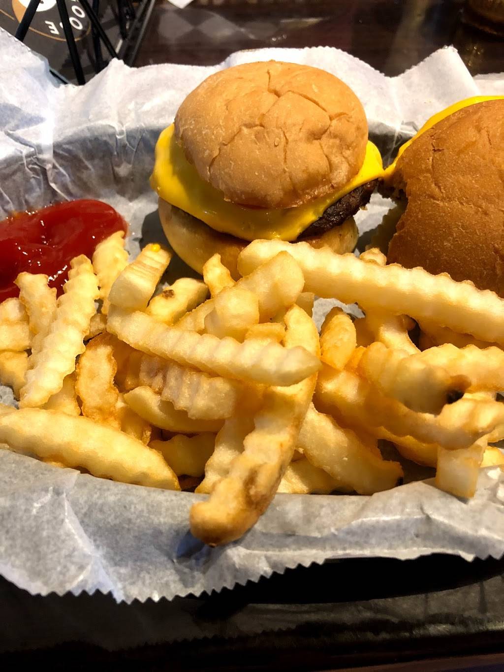 Hawks Sports Bar & Grill | restaurant | 9697 Hart Blvd, Monticello, MN 55362, USA | 7632959990 OR +1 763-295-9990