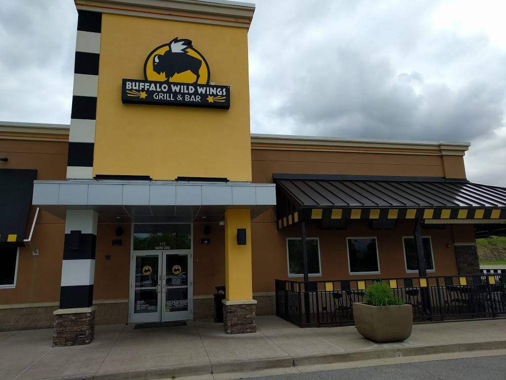 Buffalo Wild Wings | restaurant | 111 Jett Boulevard, Frankfort, KY 40601, USA | 5026950104 OR +1 502-695-0104