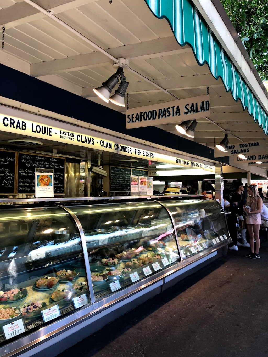 Monsieur Marcel Gourmet Market, Bistro & Seafood Market | restaurant | 6333 W 3rd St #150, Los Angeles, CA 90036, USA | 3239397792 OR +1 323-939-7792