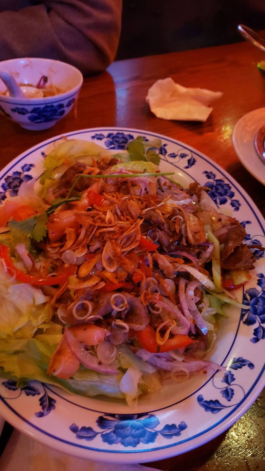 The Street Bar and Restaurant | restaurant | 3554 SE 82nd Ave, Portland, OR 97266, USA | 5037194343 OR +1 503-719-4343