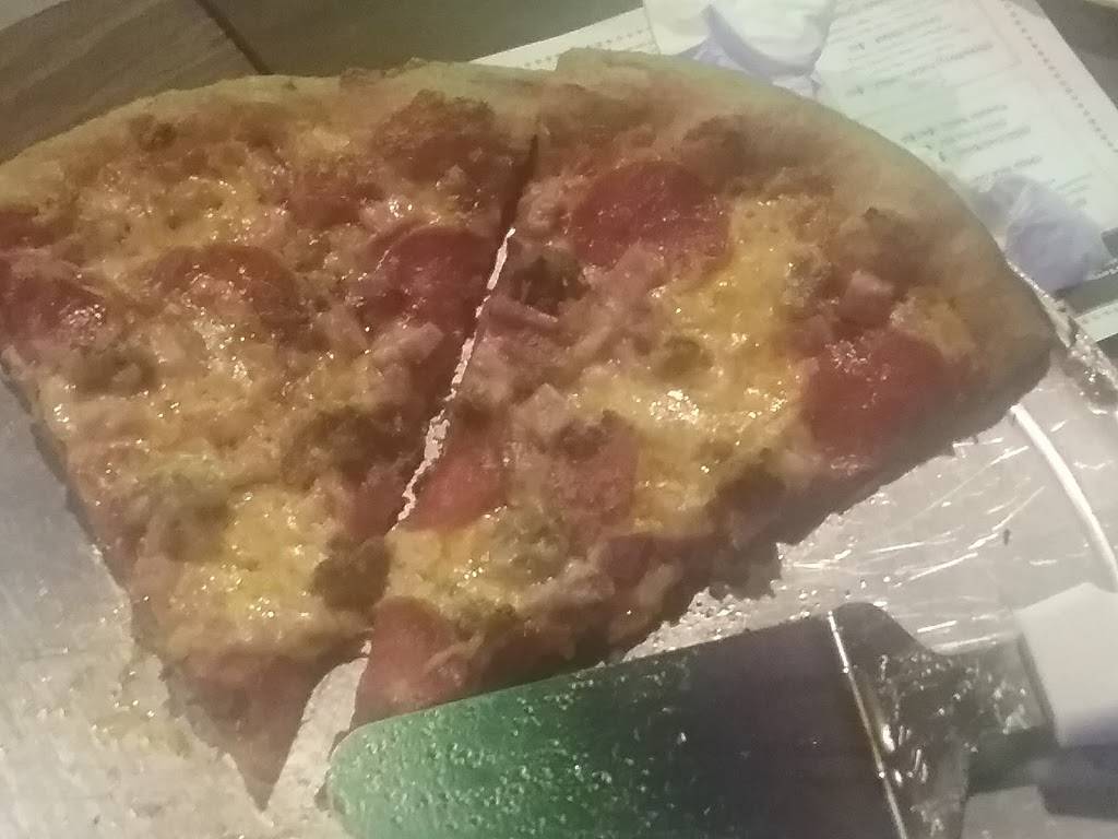 Burton Roadhouse | restaurant | 518 N Railroad St, Burton, TX 77835, USA | 9792890013 OR +1 979-289-0013