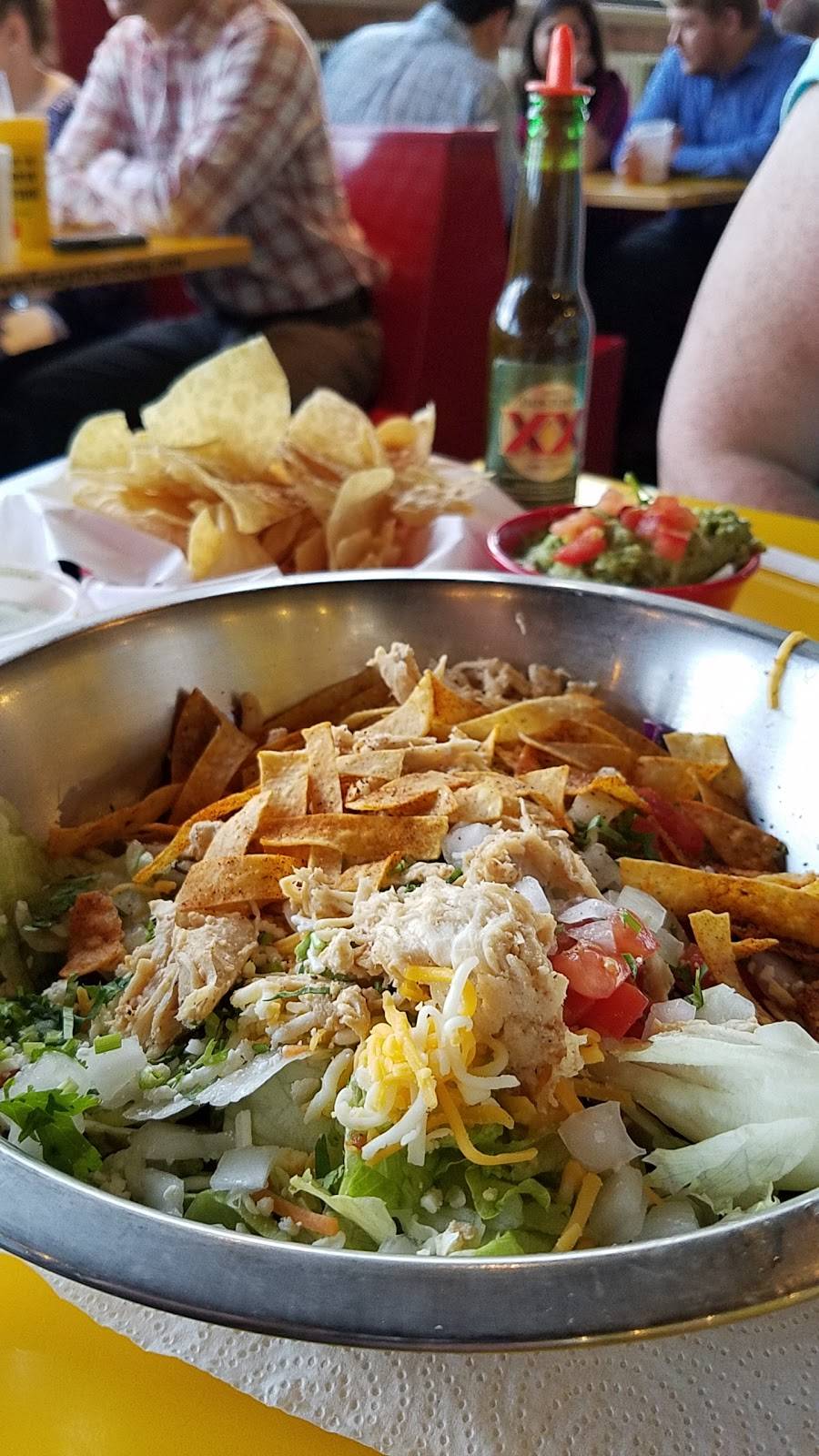 Fuzzys Taco Shop | restaurant | 1100 W John Carpenter Fwy, Irving, TX 75039, USA | 9725508226 OR +1 972-550-8226