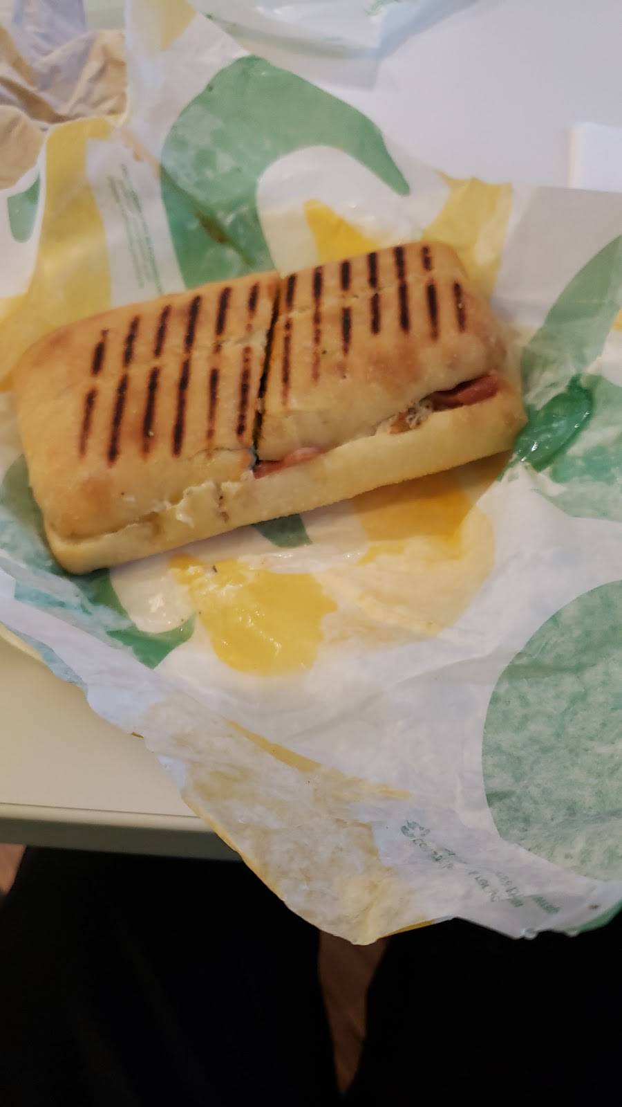 Subway | restaurant | 8650 Genesee Ave Suite 238, San Diego, CA 92122, USA | 8586780129 OR +1 858-678-0129