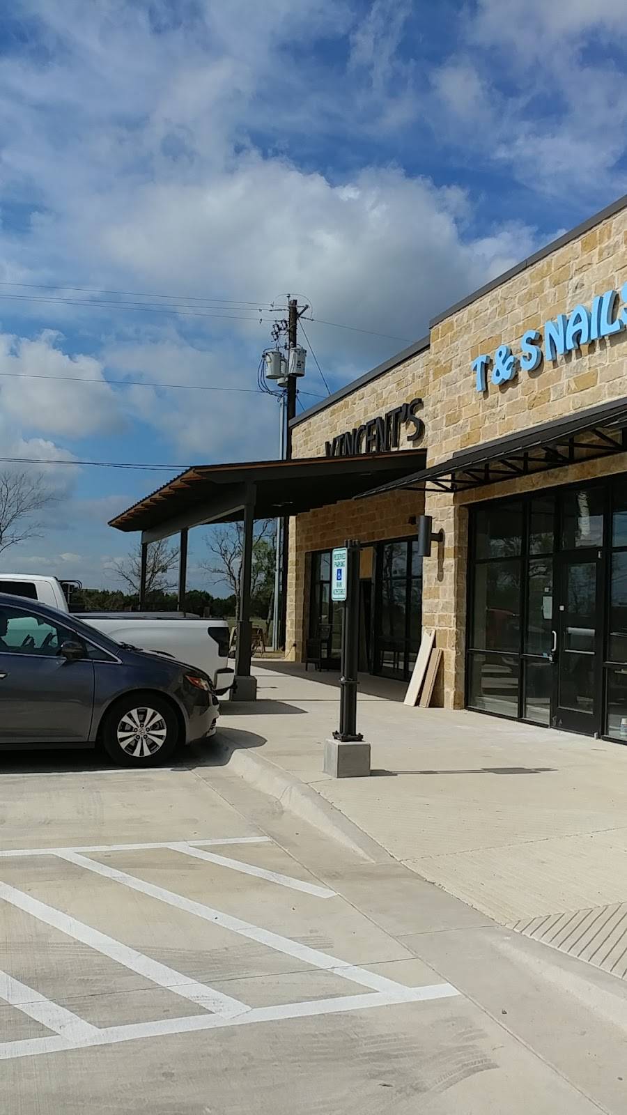 Vincents | restaurant | 8916 Brodie Ln #100, Austin, TX 78748, USA | 5122912845 OR +1 512-291-2845