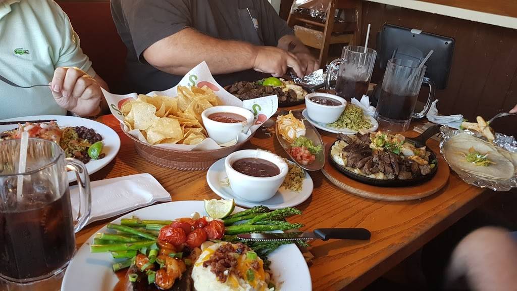 Chilis Grill & Bar | meal takeaway | 9200 Reseda Blvd, Northridge, CA 91324, USA | 8188862191 OR +1 818-886-2191