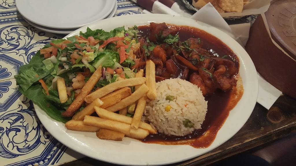 La Quinta de los Reyes Fine Mexican Restaurant & Bar | restaurant | 6431 Cermak Rd, Berwyn, IL 60402, USA | 7084844689 OR +1 708-484-4689