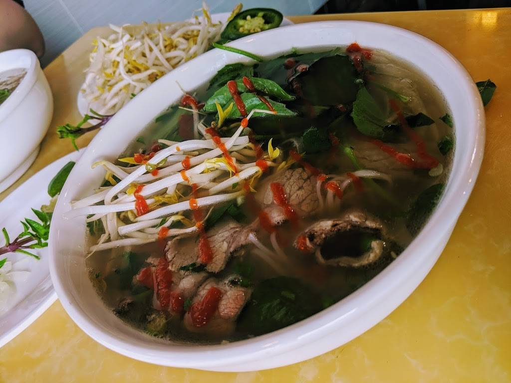 Pho & Grill | restaurant | 3357 Cinema Point, Colorado Springs, CO 80922, USA | 7195971541 OR +1 719-597-1541
