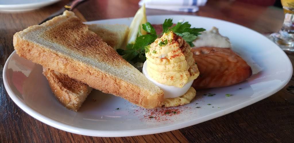 The Pearl | restaurant | 641 N High St, Columbus, OH 43215, USA | 6142270151 OR +1 614-227-0151