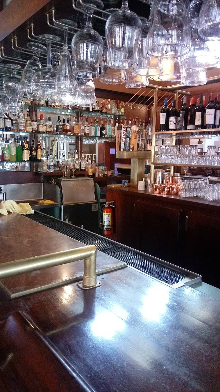 McGraths Fish House | restaurant | 11050 SE Oak St, Milwaukie, OR 97222, USA | 5036538070 OR +1 503-653-8070