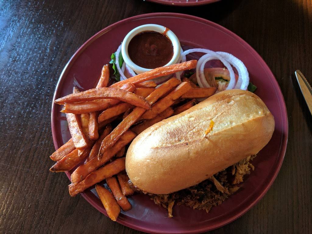 The Hop Yard American Alehouse & Grill | restaurant | 470 Market Pl, San Ramon, CA 94583, USA | 9252779600 OR +1 925-277-9600