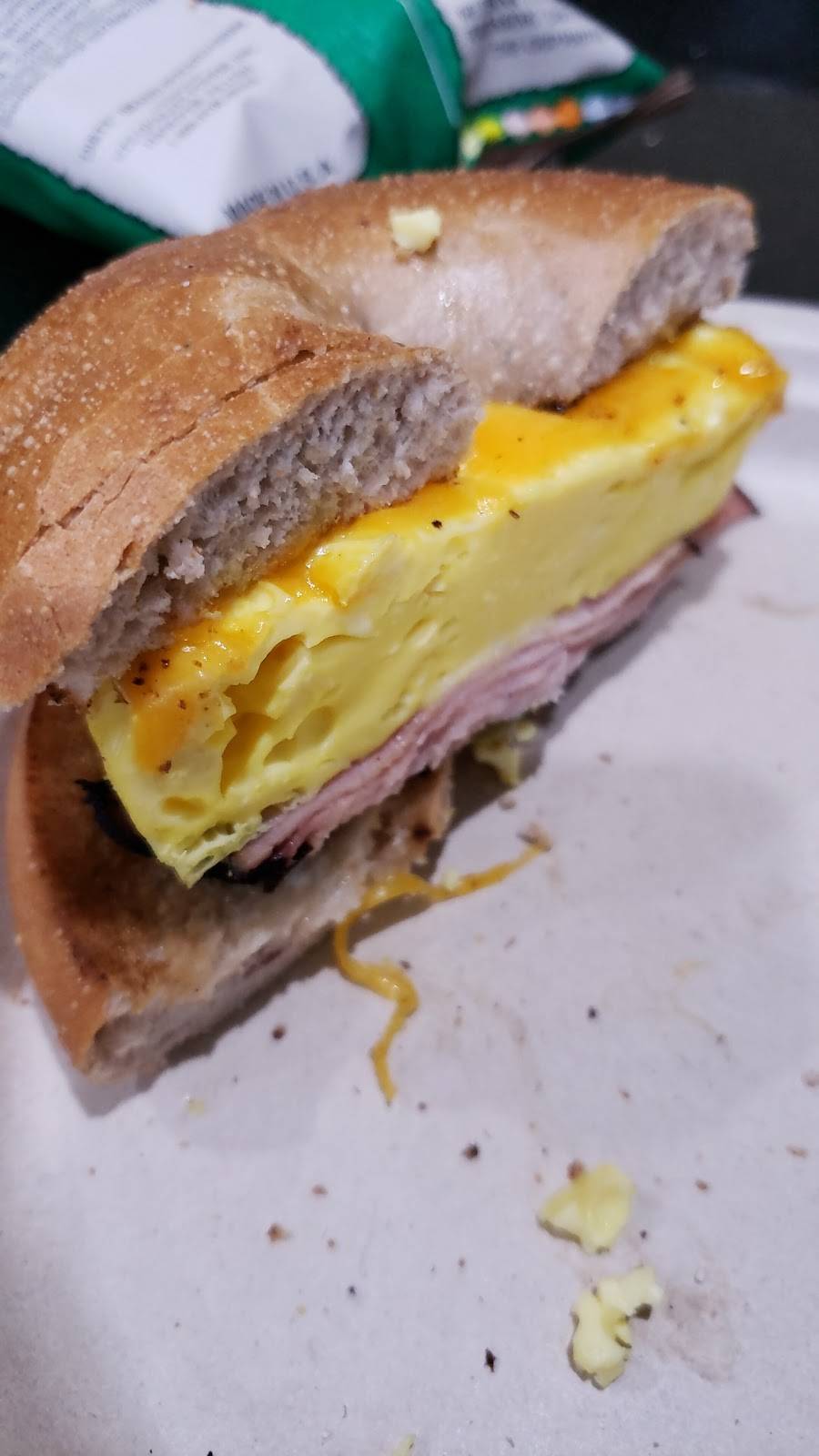 Winchells | cafe | 17030 Magnolia St, Fountain Valley, CA 92708, USA | 7148471955 OR +1 714-847-1955