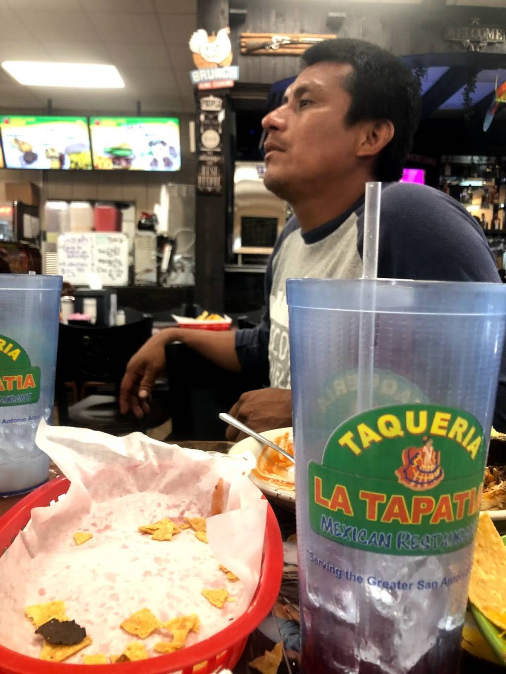 Taqueria La Tapatia | restaurant | 4731 Rigsby Ave, San Antonio, TX 78222, USA | 2103339885 OR +1 210-333-9885