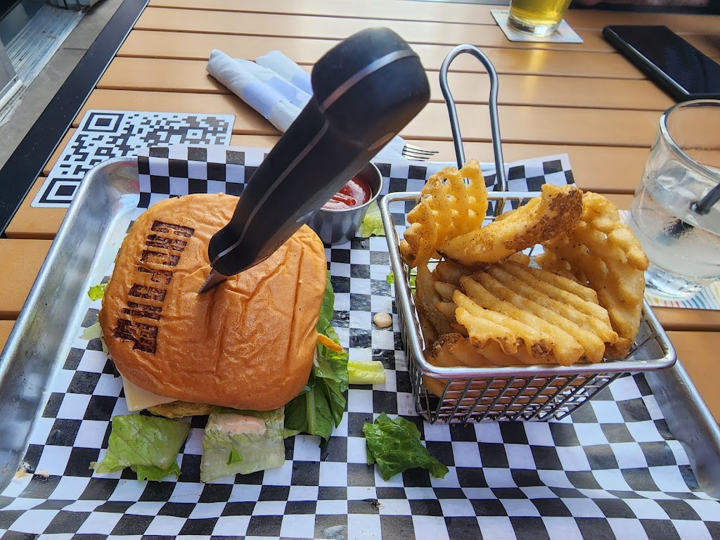 Chop Shop Victory Park | restaurant | 3030 Nowitzki Way, Dallas, TX 75219, USA | 9727070181 OR +1 972-707-0181