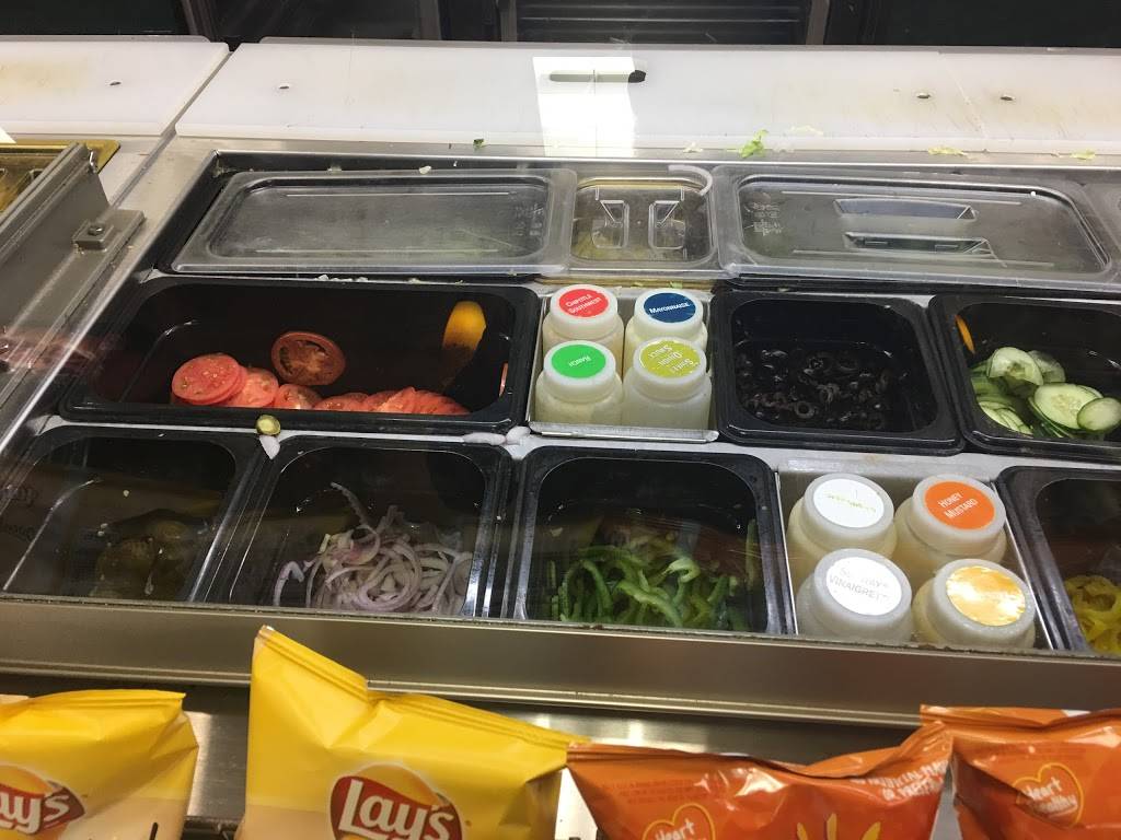 Subway | restaurant | 7807 Southtown Dr #203, Bloomington, MN 55431, USA | 9528847186 OR +1 952-884-7186