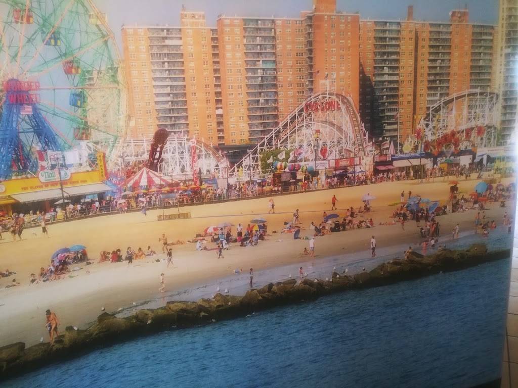 Coney Island Dogs and Burgers | restaurant | 3600 Warren Way, Reno, NV 89509, USA | 7754321237 OR +1 775-432-1237