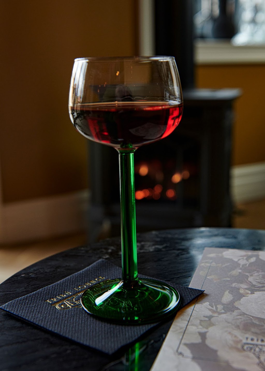 Tribu Lounge | restaurant | 17919 Detroit Ave, Lakewood, OH 44107, USA | 2162289750 OR +1 216-228-9750