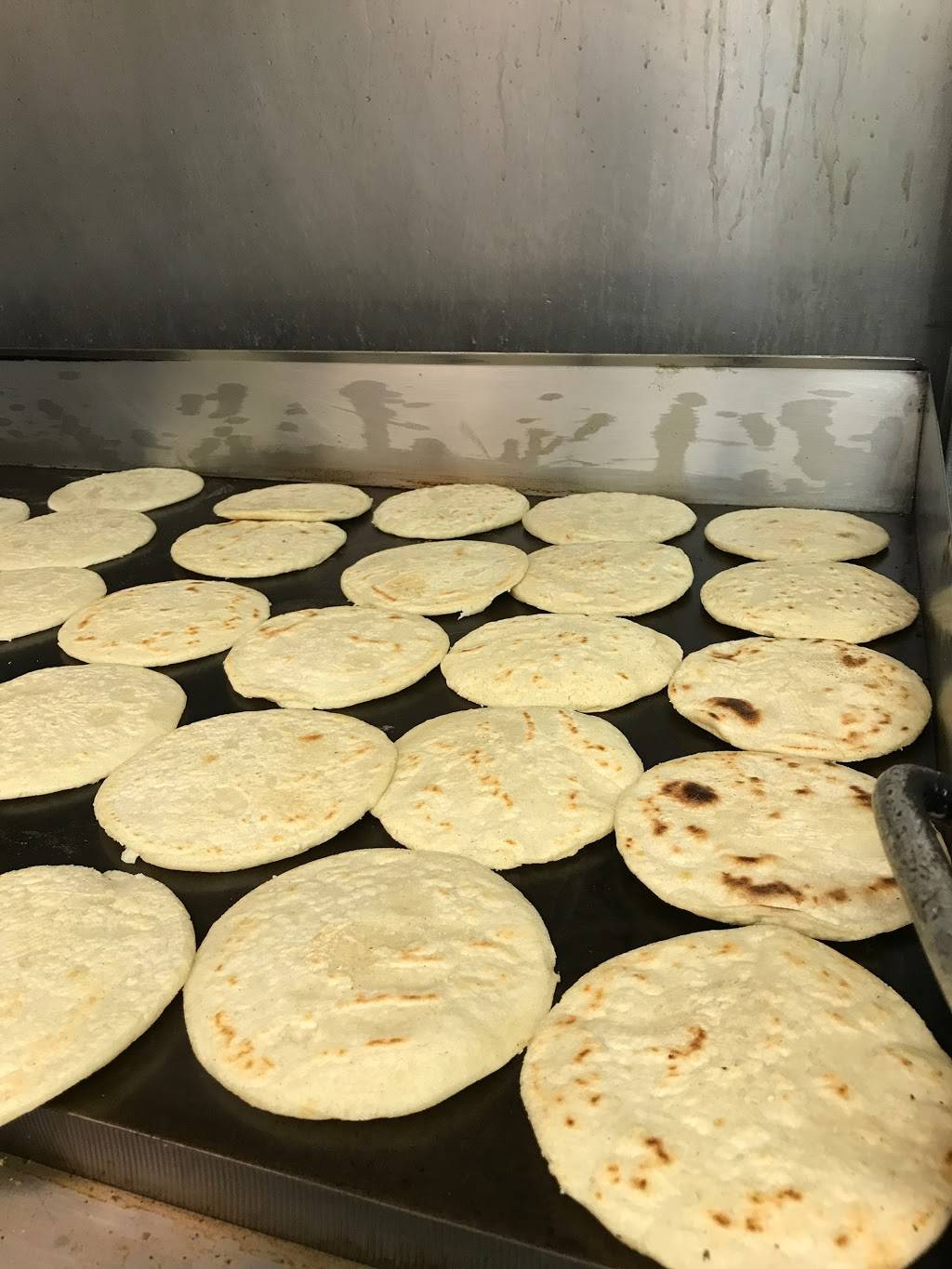 EL PIKANTE FOODS | meal takeaway | 530 Waverly St, Framingham, MA 01702, USA | 5082703077 OR +1 508-270-3077