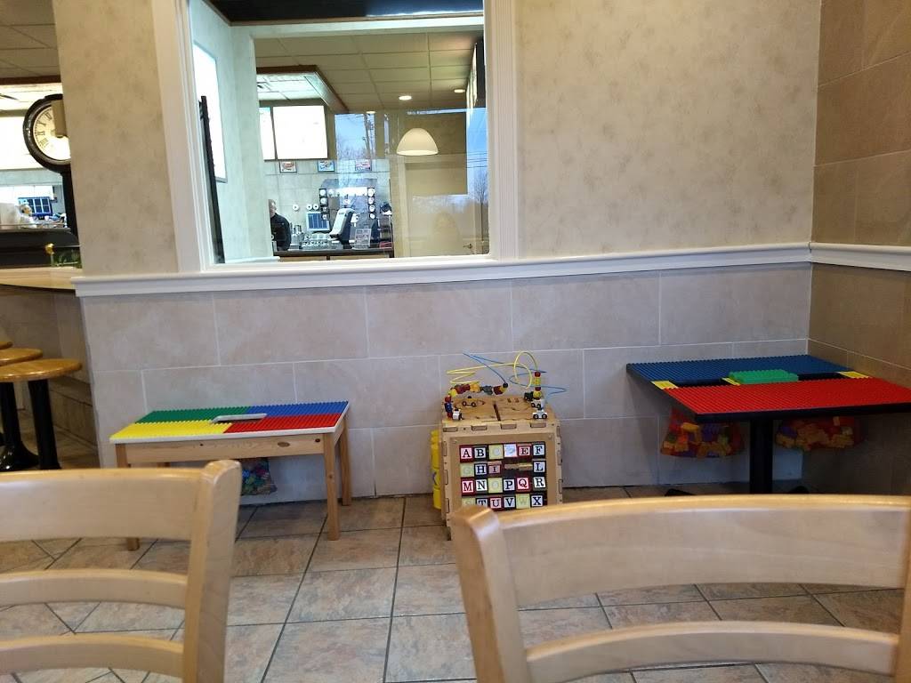 Dairy Queen Grill & Chill | restaurant | 504 S N Main St, Wellington, OH 44090, USA | 4406474741 OR +1 440-647-4741