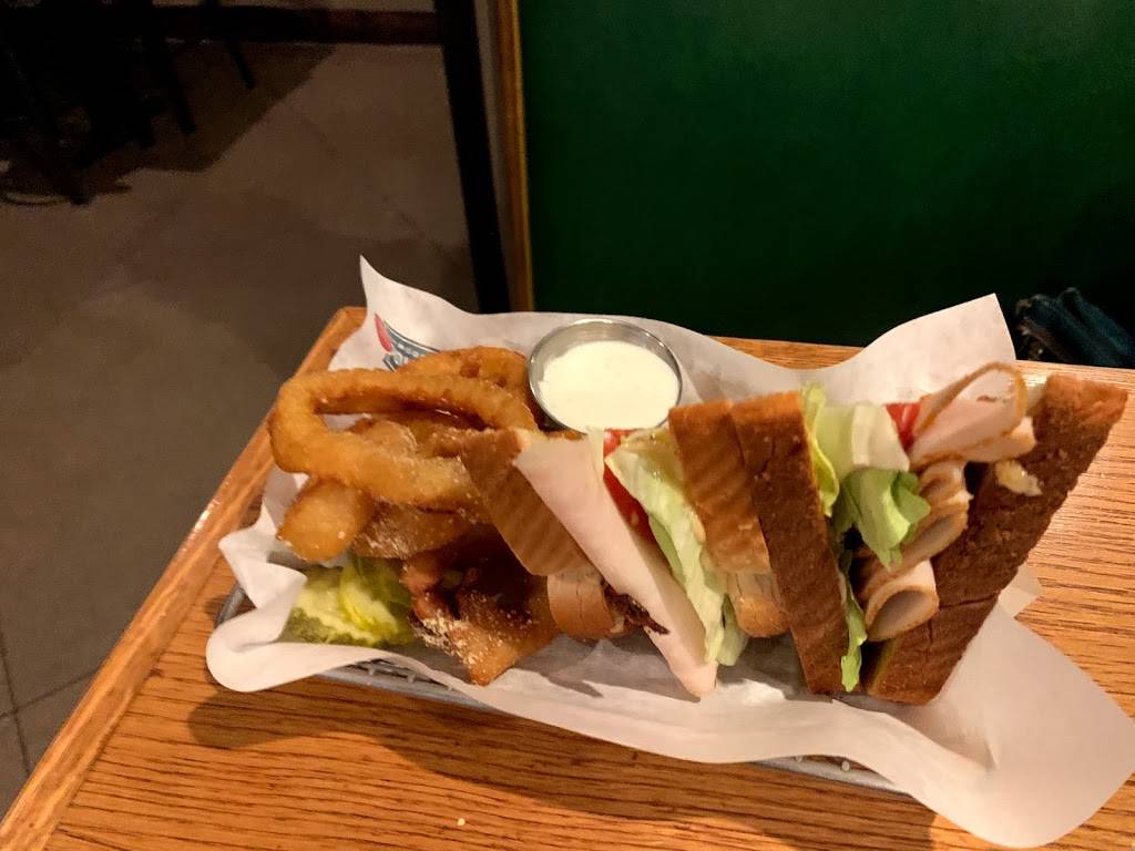 Old Chicago | restaurant | 75 2nd St, Coralville, IA 52241, USA | 3192481220 OR +1 319-248-1220