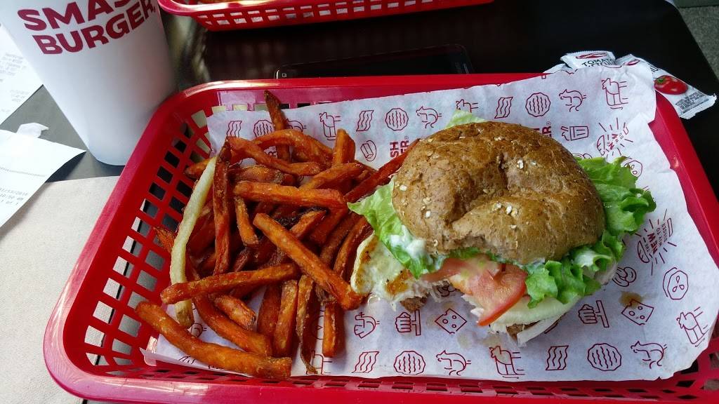 Smashburger | restaurant | 1011 S Figueroa St Ste B101, Los Angeles, CA 90015, USA | 2136313355 OR +1 213-631-3355